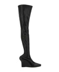 Black Fibres Over The Knee