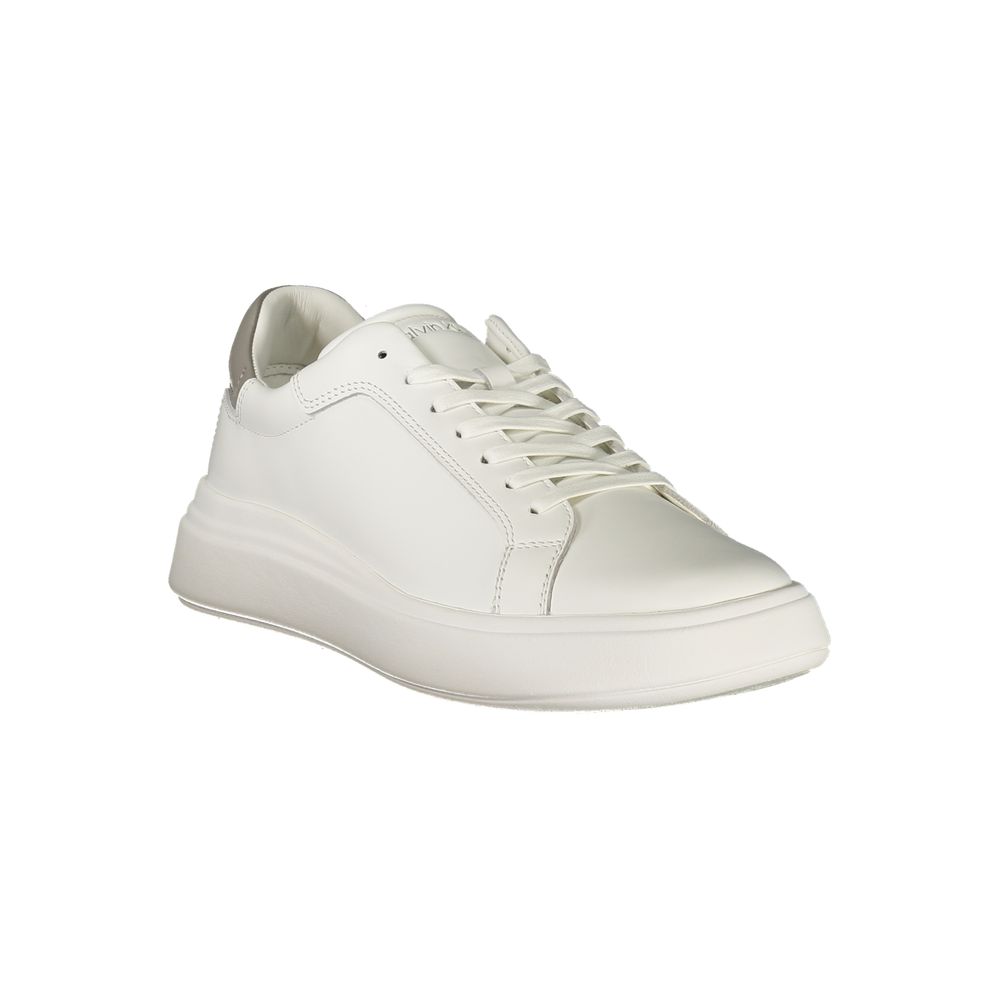 Sneaker aus weißem Polyester